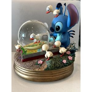 DISNEY RARE 2007 LE Lilo & Stitch Ugly Duckling Music Snow Globe 8.5"